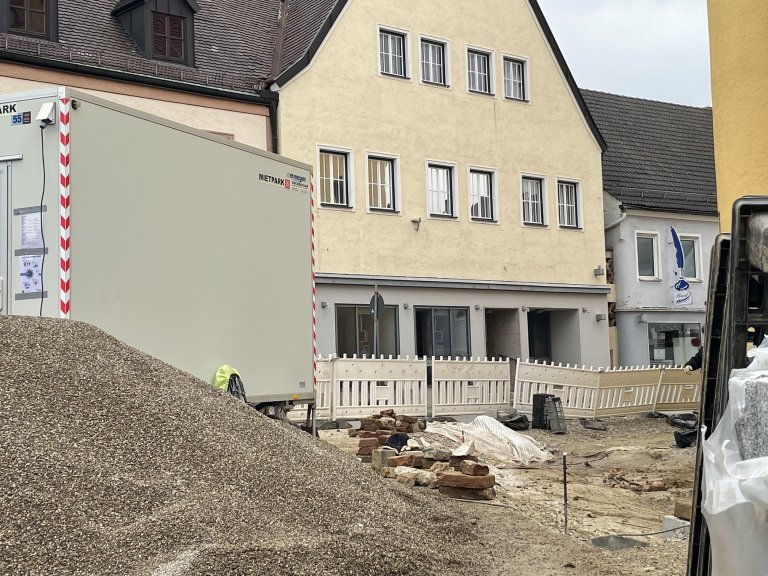 Grossansicht in neuem Fenster: Neugestaltung Marktplatz Bauabschnitt II 2022 Ausgrabungen