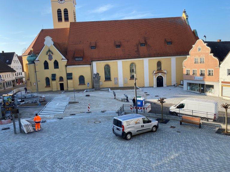 Grossansicht in neuem Fenster: BA II Rathausplatz Fertigstellung Margit